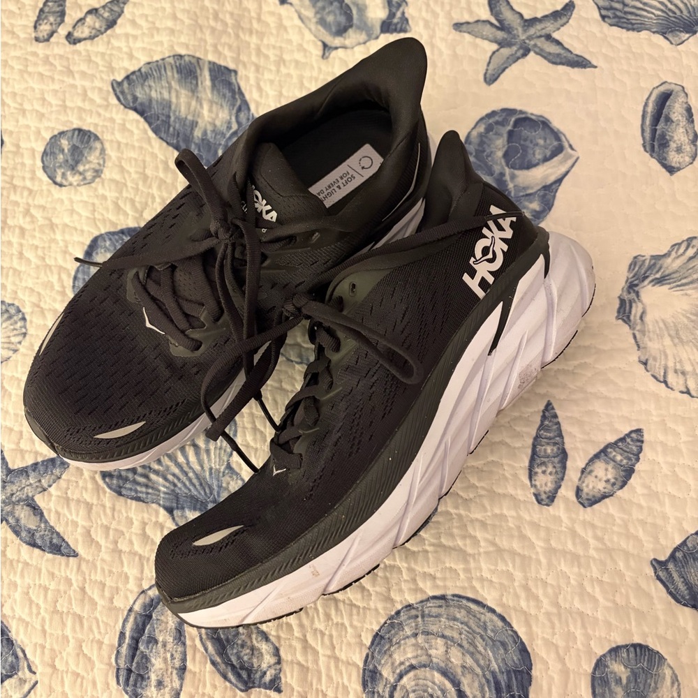 Hoka Clifton 8s